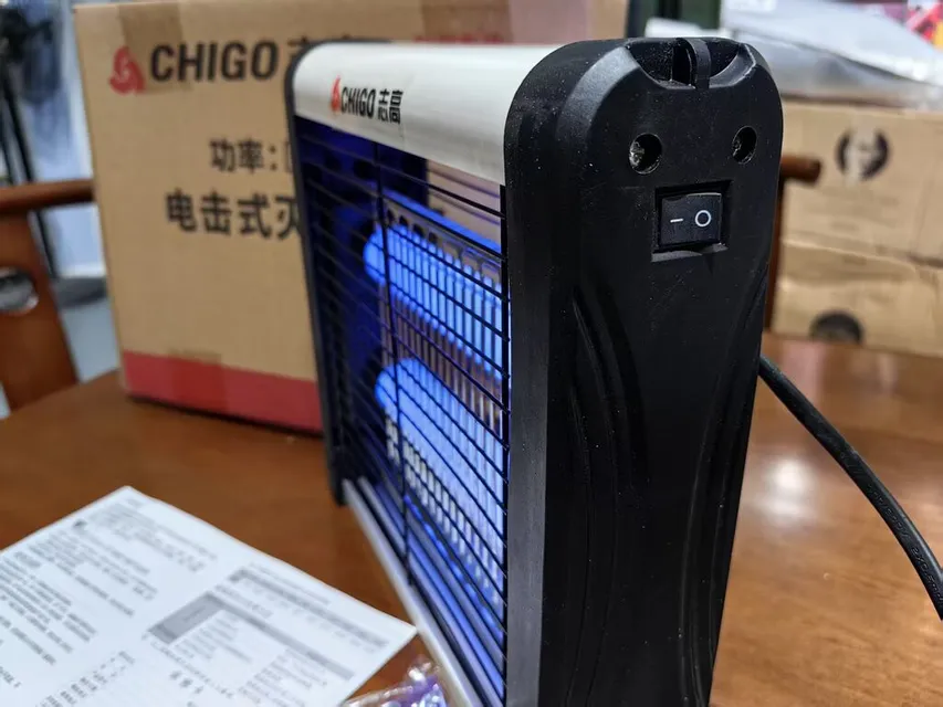 Thiết kế của Đ&egrave;n bắt muỗi CHIGO ZG-W23