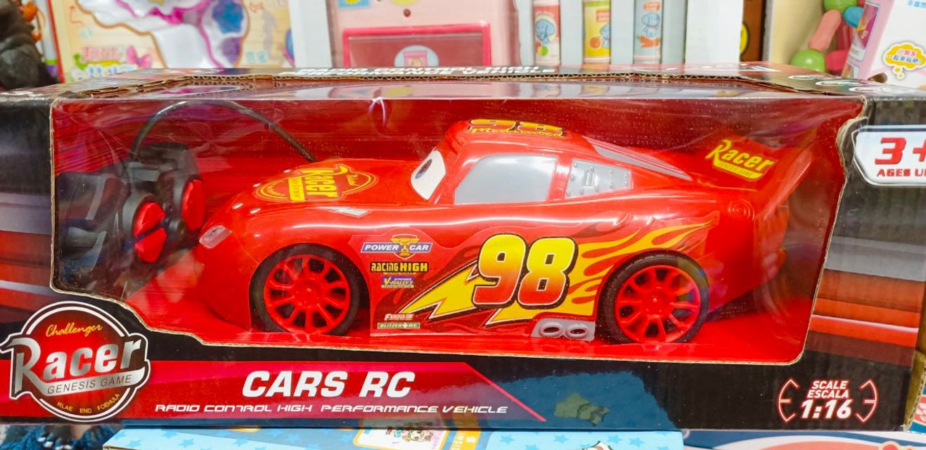 Đồ chơi xe &ocirc; t&ocirc; McQueen 95 Racer điều khiển từ xa