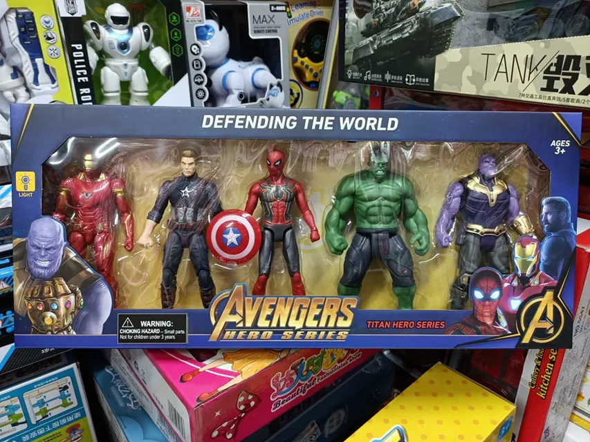 Bộ đồ chơi si&ecirc;u nh&acirc;n với 5 nh&acirc;n vật Avengers