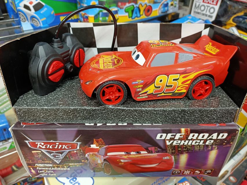 Đối diện của xe McQueen 95