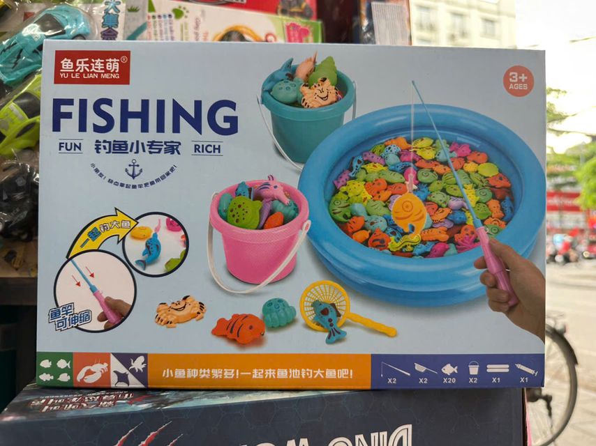 Đồ chơi c&acirc;u c&aacute; bể phao