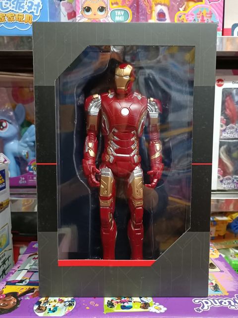 M&ocirc; h&igrave;nh Iron Man cận cảnh