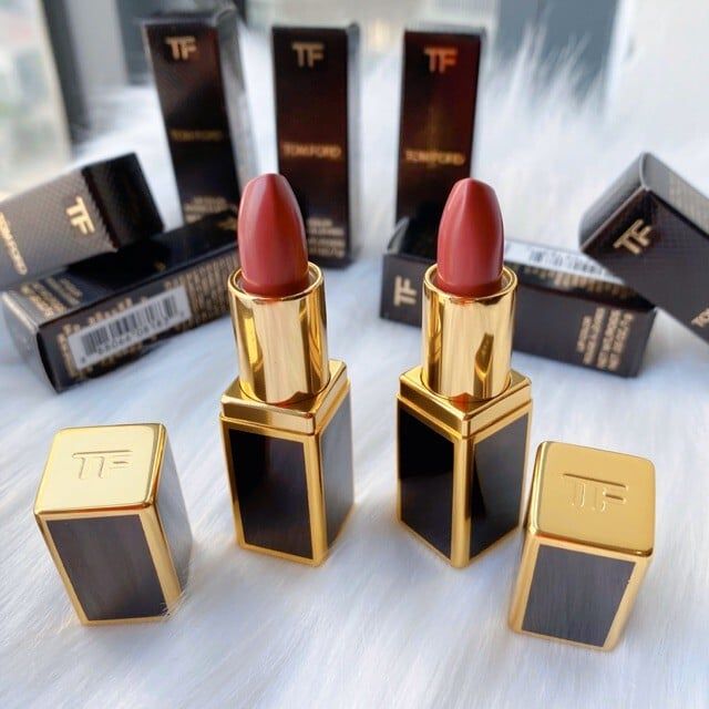 Son Tom Ford 03 Casablanca