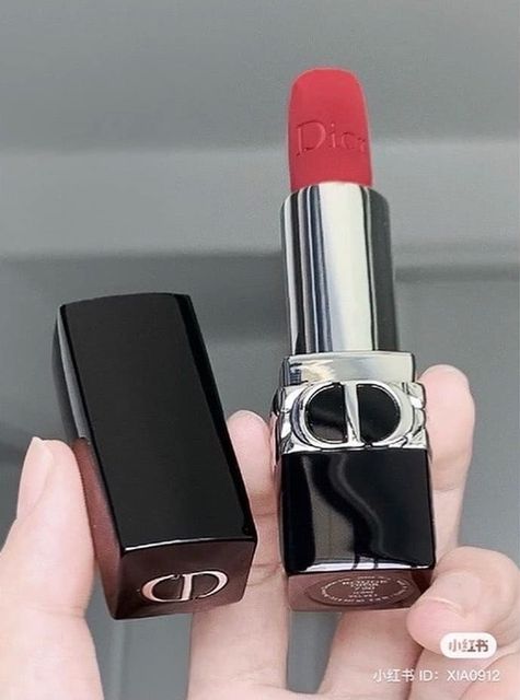 Chất Son Dior 720 Velvet Mini nhẹ nh&agrave;ng