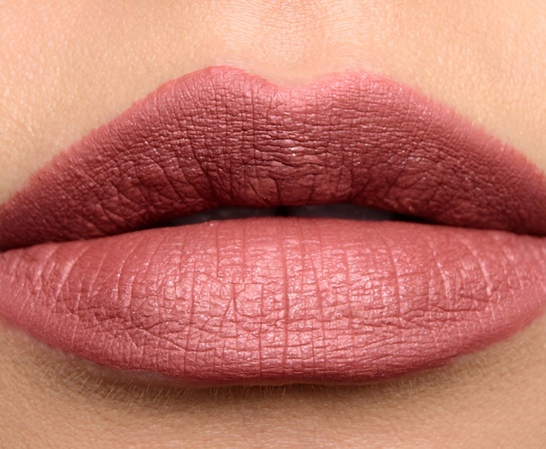 Son NYX Metallic Matte Lipstick