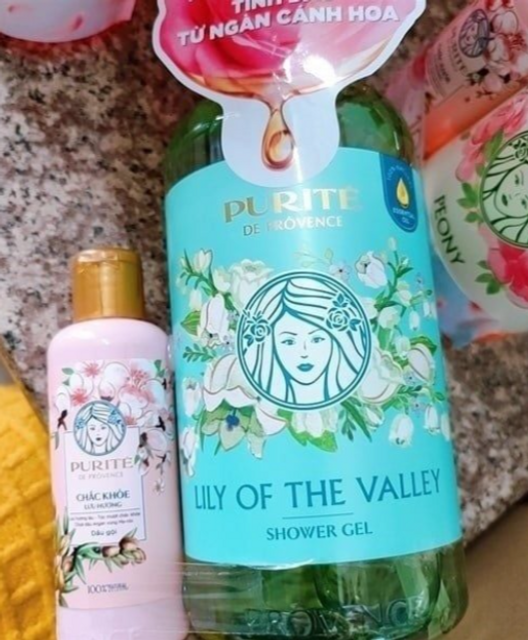 Sữa tắm purite Hoa Linh lan 850ML + 250ml
