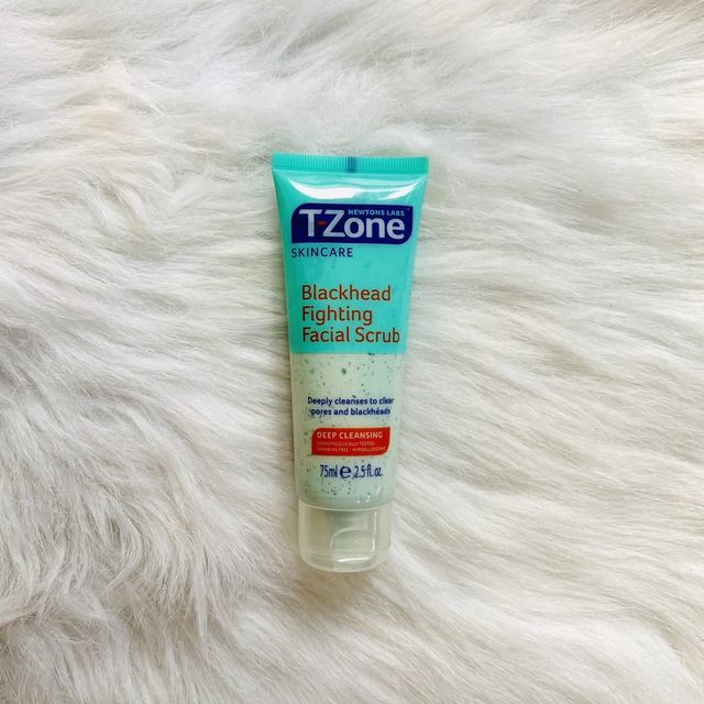 Kem Tẩy Da Chết T-Zone Tràm Trà Giảm Mụn Đầu Đen 75ml 1
