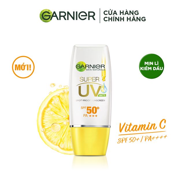 Kem Chống Nắng Garnier L&agrave;m S&aacute;ng Da Mịn L&igrave;, Kiềm Dầu 30ml 