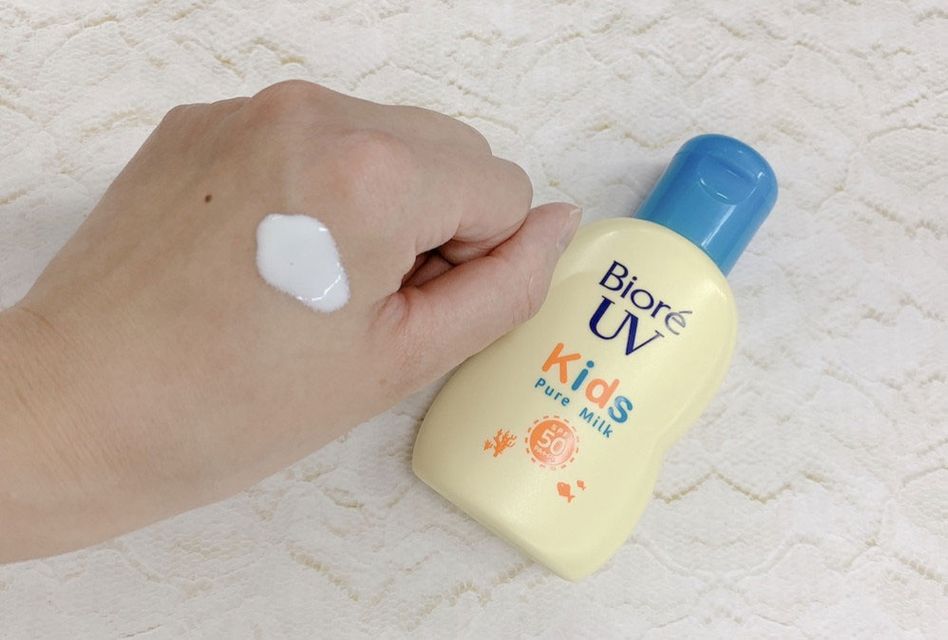 Sữa Chống Nắng Bior&eacute; UV Kids Pure Milk thấm nhanh, kh&ocirc;ng g&acirc;y nhờn r&iacute;t