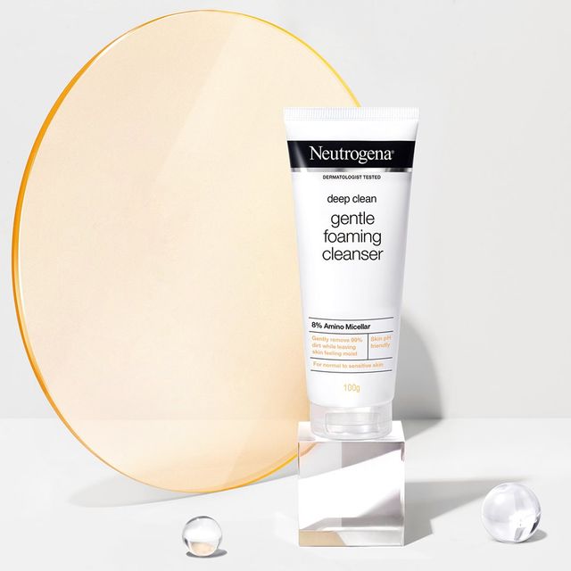 Sữa Rửa Mặt Neutrogena Deep Clean Foaming Cleanser 100g