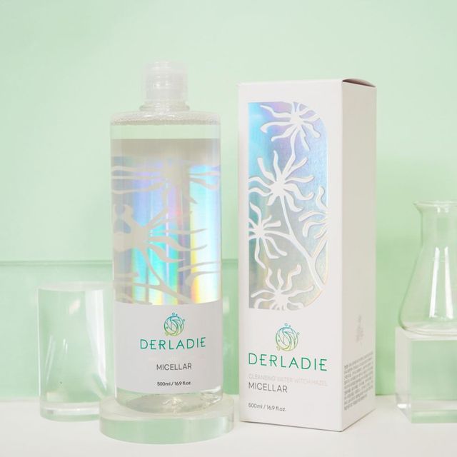 Nước Tẩy Trang Derladie Chiết Xuất C&acirc;y Phỉ Cleansing Water Witch Hazel 500ml