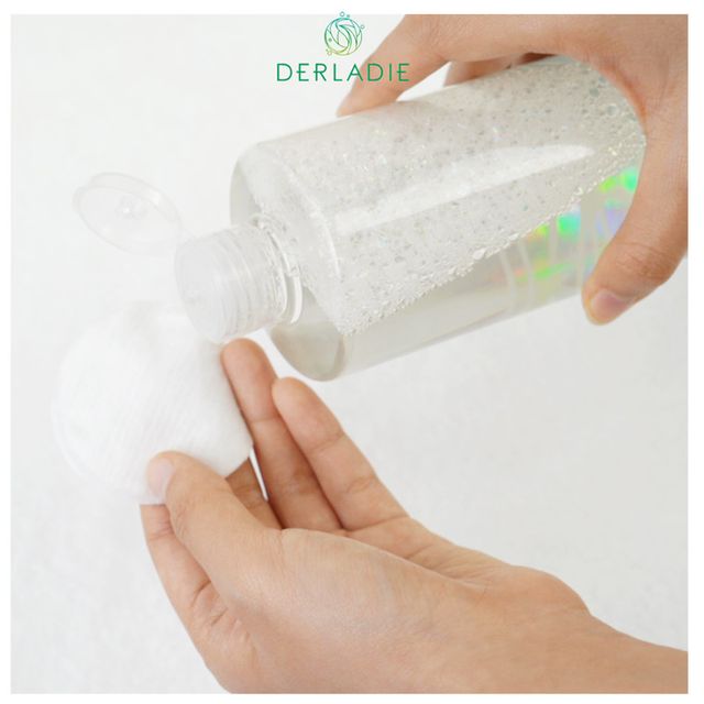 Nước Tẩy Trang Derladie Cleansing Water Witch Hazel