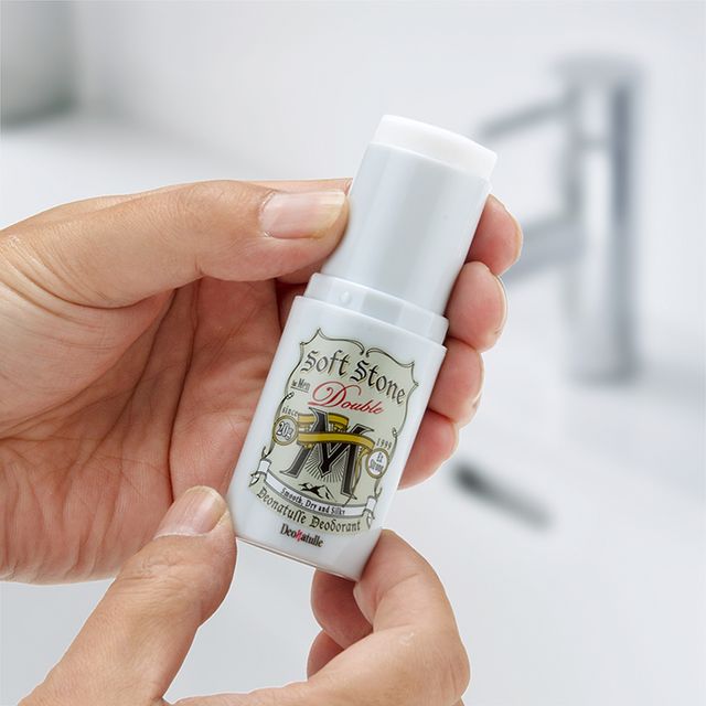 Lăn Khử M&ugrave;i Đ&aacute; Kho&aacute;ng Dạng S&aacute;p Cho Nam Deonatulle Soft Stone W Double Deodorant for Men #Non-menthol 20g