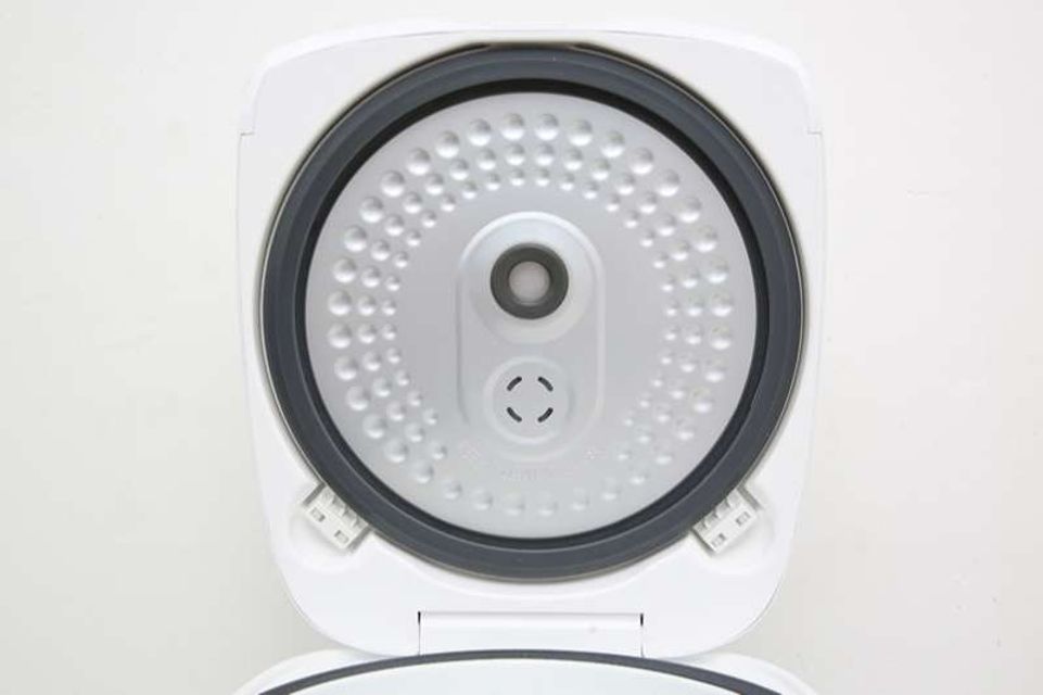 Nắp trong tổ ong - Nồi cơm điện tử Panasonic 1.8 l&iacute;t SR-CL188WRA