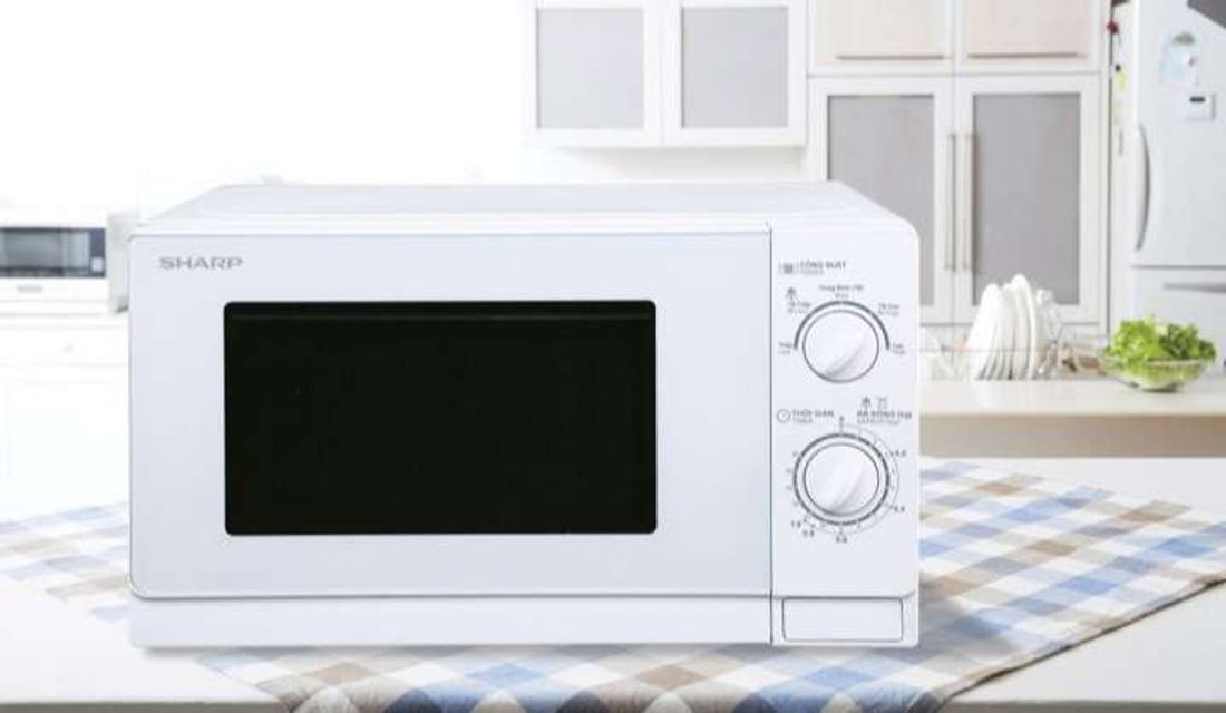 L&ograve; vi s&oacute;ng Sharp R-201VN-W - Đường n&eacute;t gọn g&agrave;ng, vẻ đẹp tinh tế