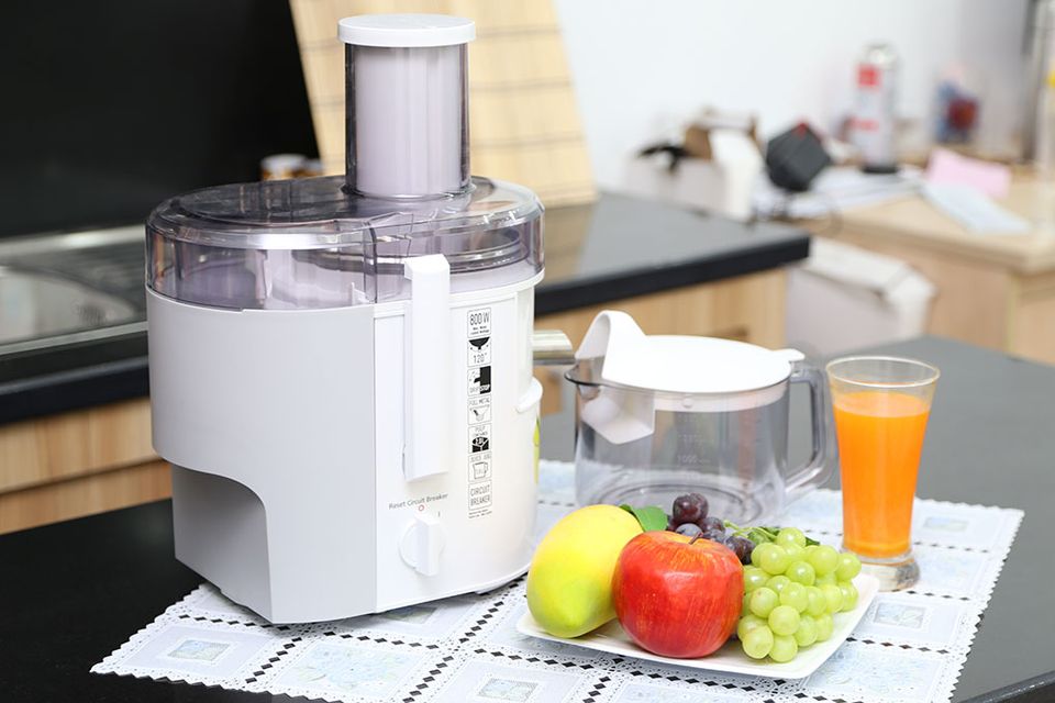 M&aacute;y &eacute;p tr&aacute;i c&acirc;y Panasonic MJ-SJ01WRA 