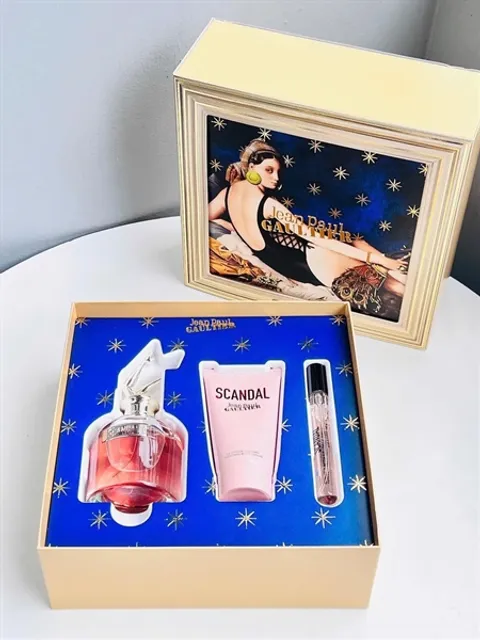 Set scandal Jean Paule