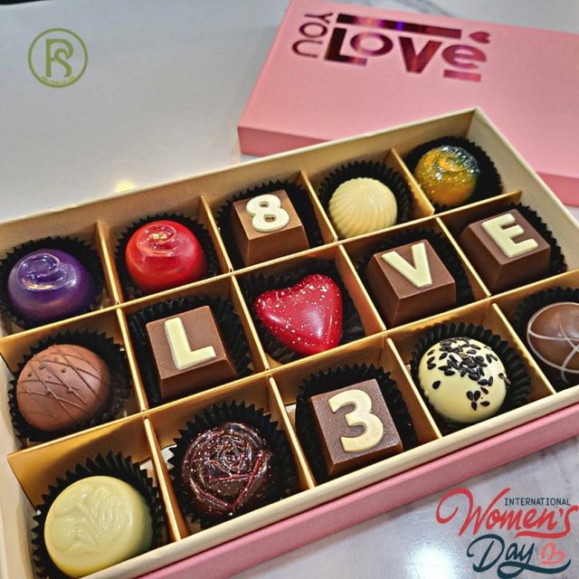 [Premium] Adore Chocolate Gift Set Real Food 2