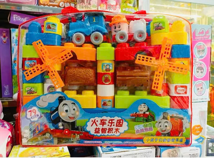 Chi tiết t&agrave;u hỏa Thomas