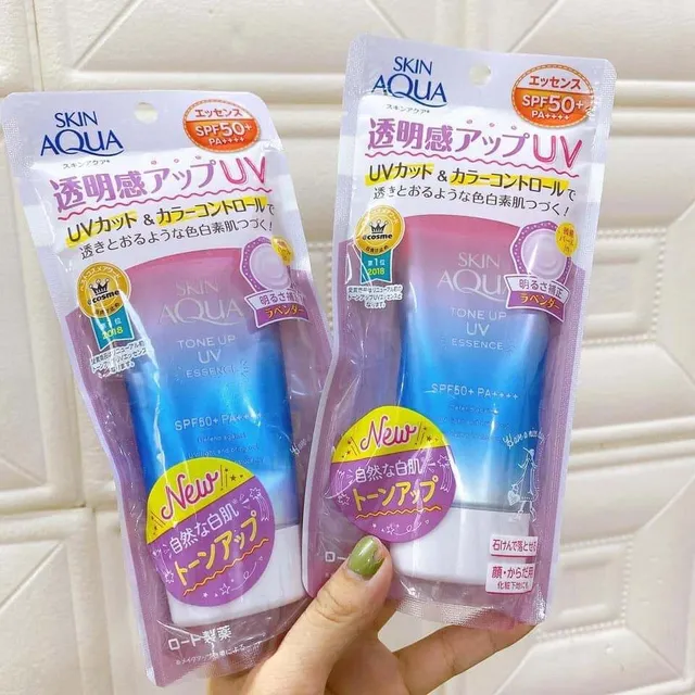 Kem chống nắng Skin Aqua Tone Up UV Essence