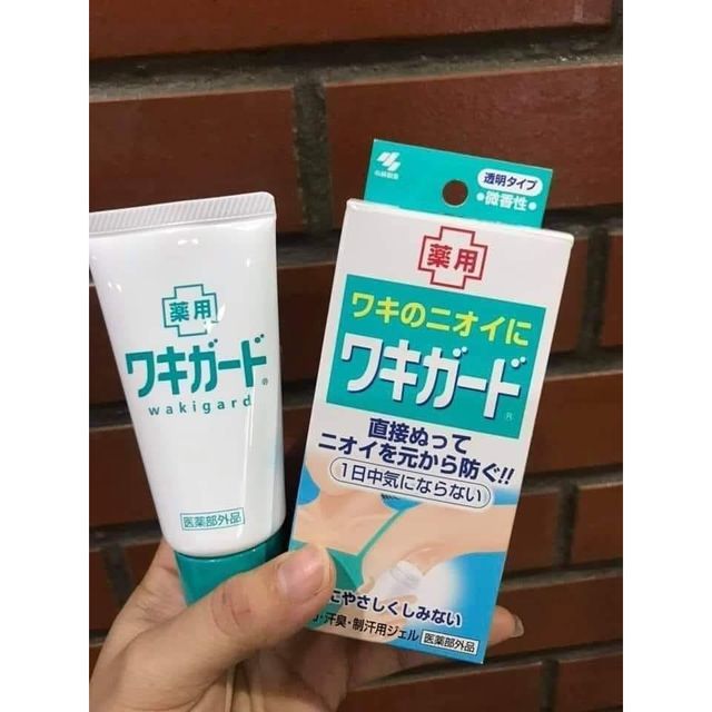 Lăn khử m&ugrave;i Kobayashi Nhật 50g sap