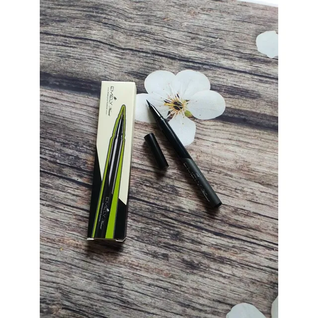 B&uacute;t kẻ mắt đa dạng m&agrave;u sắc