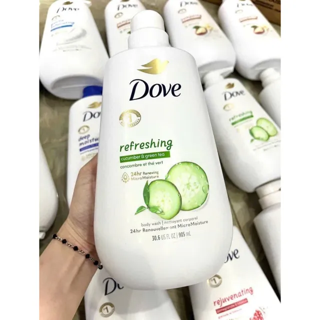 Sữa tắm Dove dưỡng ẩm da hương dưa leo 905ml
