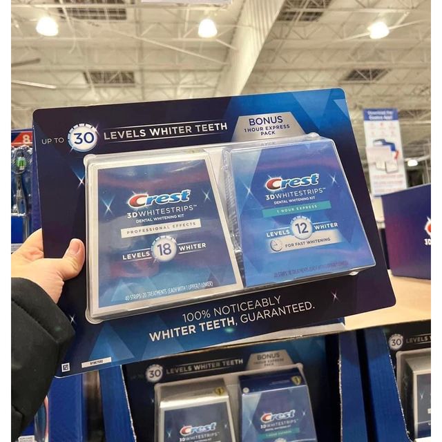 Set 2 hộp Miếng d&aacute;n trắng răng Crest 3D whitestrips