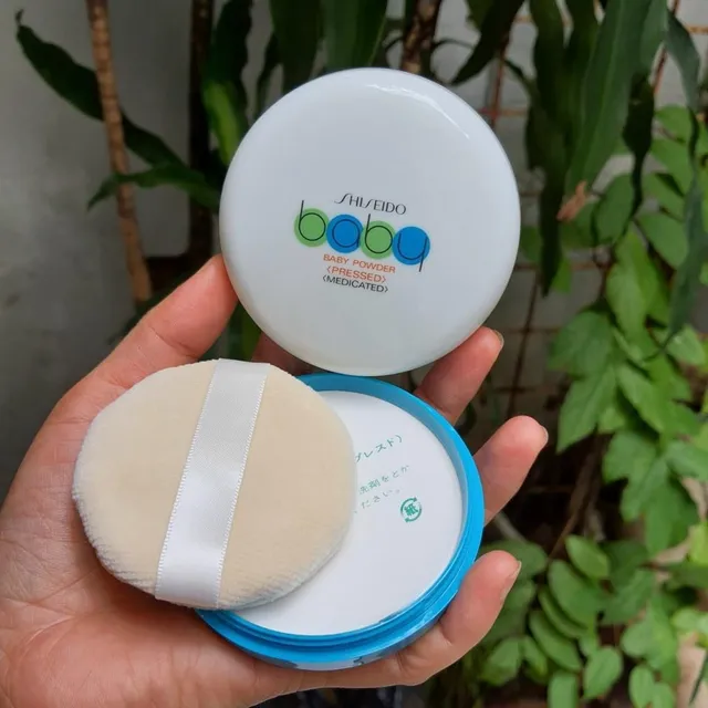 Phấn phủ dạng n&eacute;n Shiseido Baby Powder Pressed - 50G m&agrave;u sắc