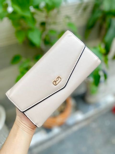 V&iacute; Valentino nữ nắp gập