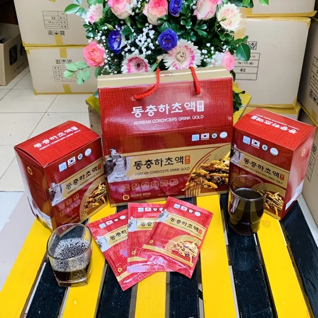 Hồng S&acirc;m Đ&ocirc;ng Tr&ugrave;ng Linh Chi Korean Cordyceps Drink Gold