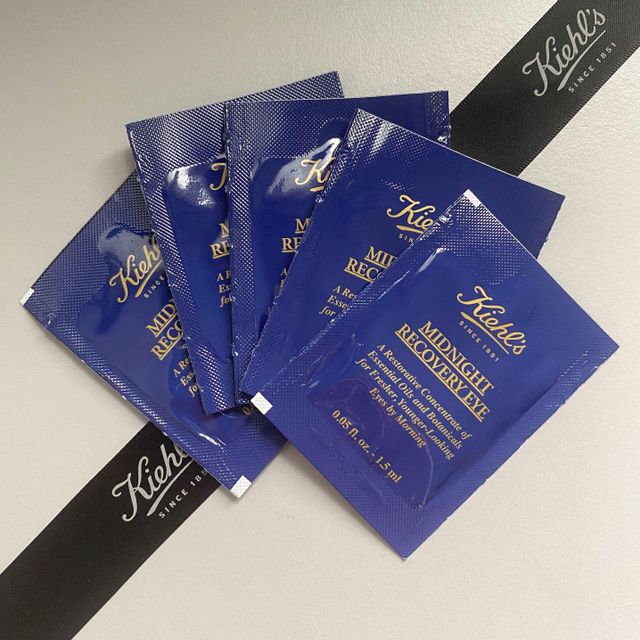 Kem Dưỡng Mắt Kiehl's Midnight Recovery Eye Cream 1.5ml Mini