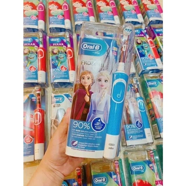 B&agrave;n chải sạc điện Oral-B cho b&eacute;