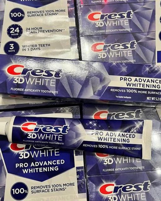 Kem đ&aacute;nh răng Crest 3D White Fluoride Anticaries 147G