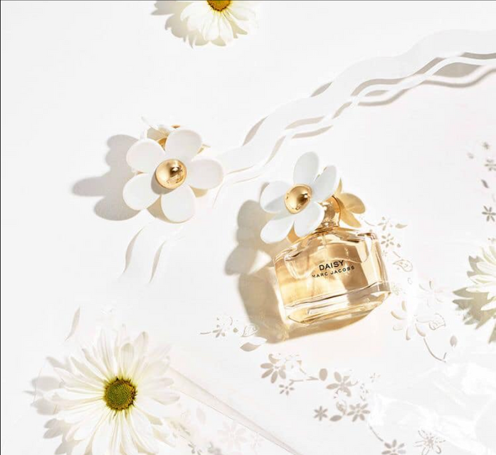 Nh&iacute; - Marc Jacobs Daisy Edt 4ml (Đen)