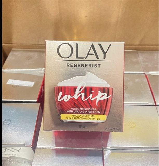 Kem Dưỡng Da L&atilde;o H&oacute;a Olay Regenerist Whip Spf25