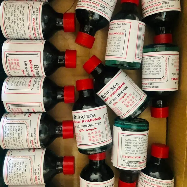 Dầu xoa Đ&ocirc;ng Phương