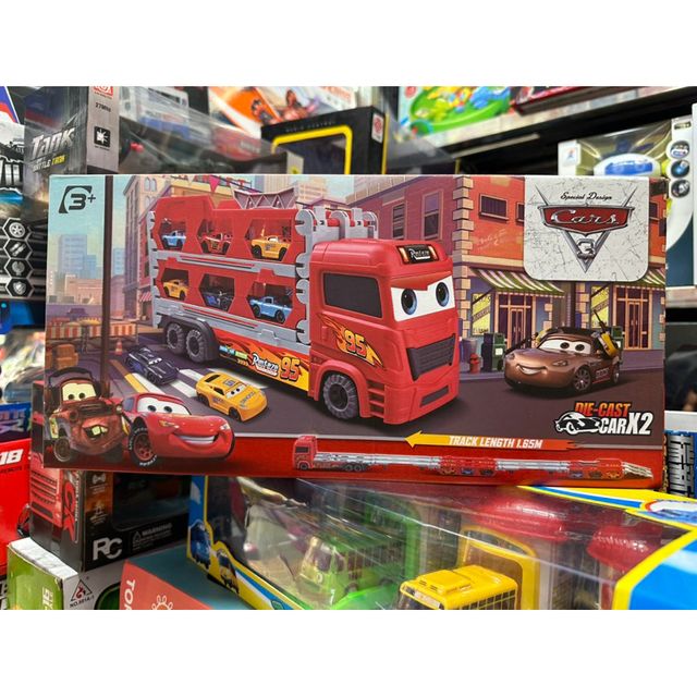 Hộp đồ chơi m&ocirc; h&igrave;nh Xe &ocirc; t&ocirc; LIGHTNING MCQUEEN chở k&egrave;m 6 xe &ocirc; t&ocirc; nhỏ 152