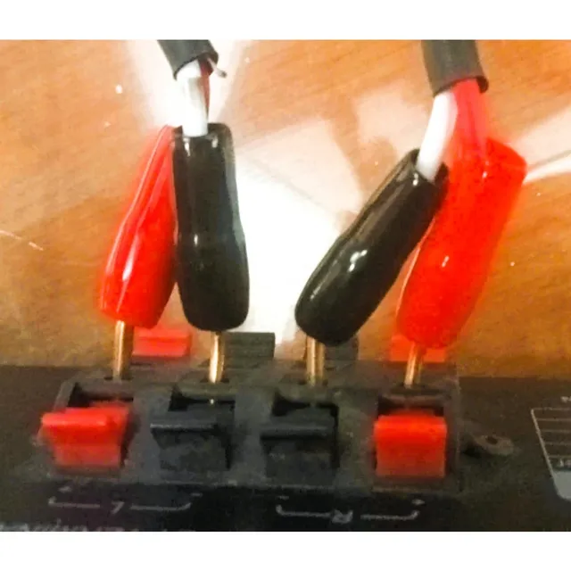 Giắc mỏ chim cắm loa