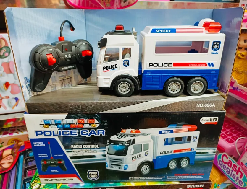 M&ocirc; h&igrave;nh xe &ocirc; t&ocirc; cảnh s&aacute;t police car điều khiển từ xa - h&igrave;nh 2