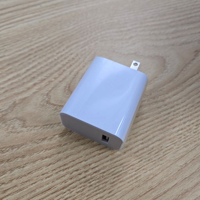 Củ sạc nhanh Xiaomi MDY-09-EL trong thực tế