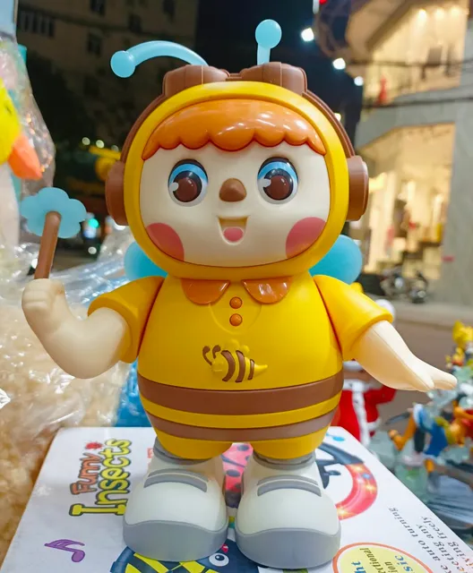 Đồ chơi b&uacute;p b&ecirc; ong v&agrave;ng 2