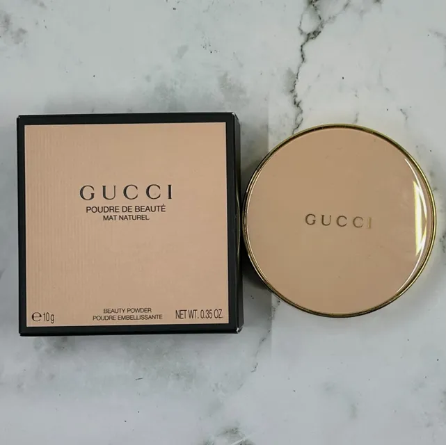 Phấn Gucci 01 Poudre De Beaute Mat Naturel 10G