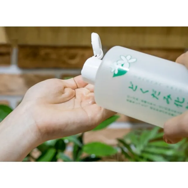 C&aacute;ch sử dụng nước hoa hồng diếp c&aacute;