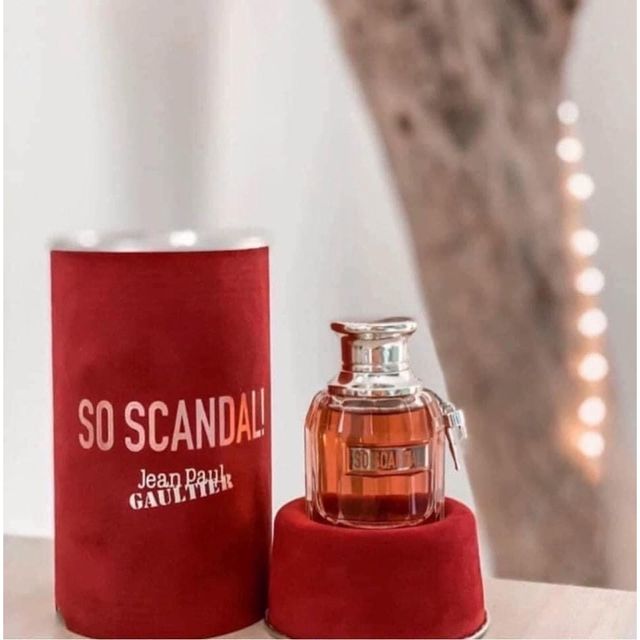 Thiết kế chai Jean Paul Gaultier So Scandal!