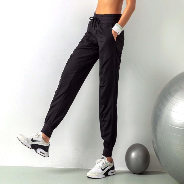 Quần Jogger Thể Thao Nữ Vải Dù Cao Cấp Hàng Quảng Châu 15