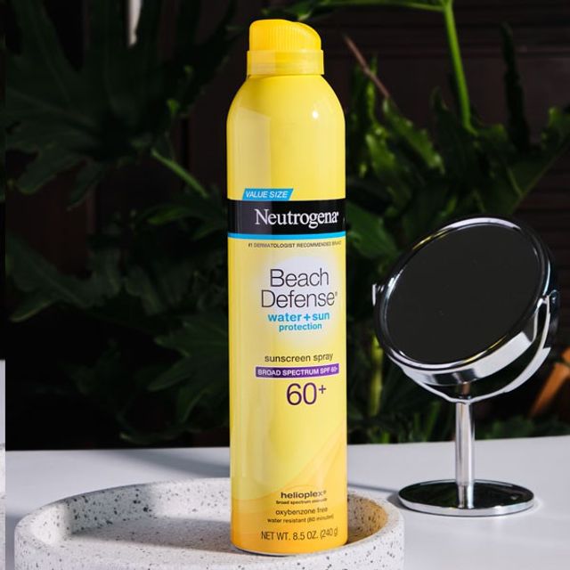 Kcn - Xịt Chống Nắng Neutrogena Beach Defense