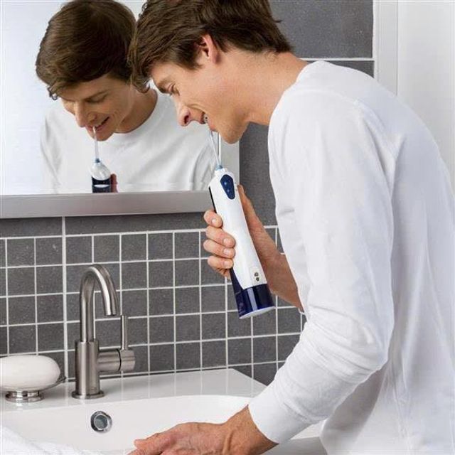 M&aacute;y Tăm Nước Equate HydroClean&reg; c&oacute; thể thay đổi đầu phun