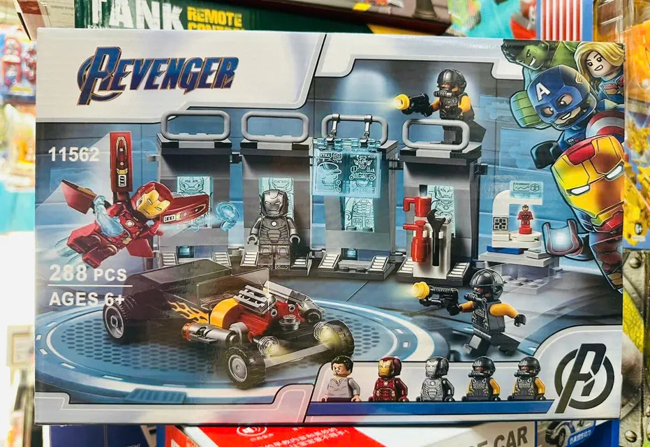 Đồ chơi lắp r&aacute;p si&ecirc;u anh h&ugrave;ng Avengers