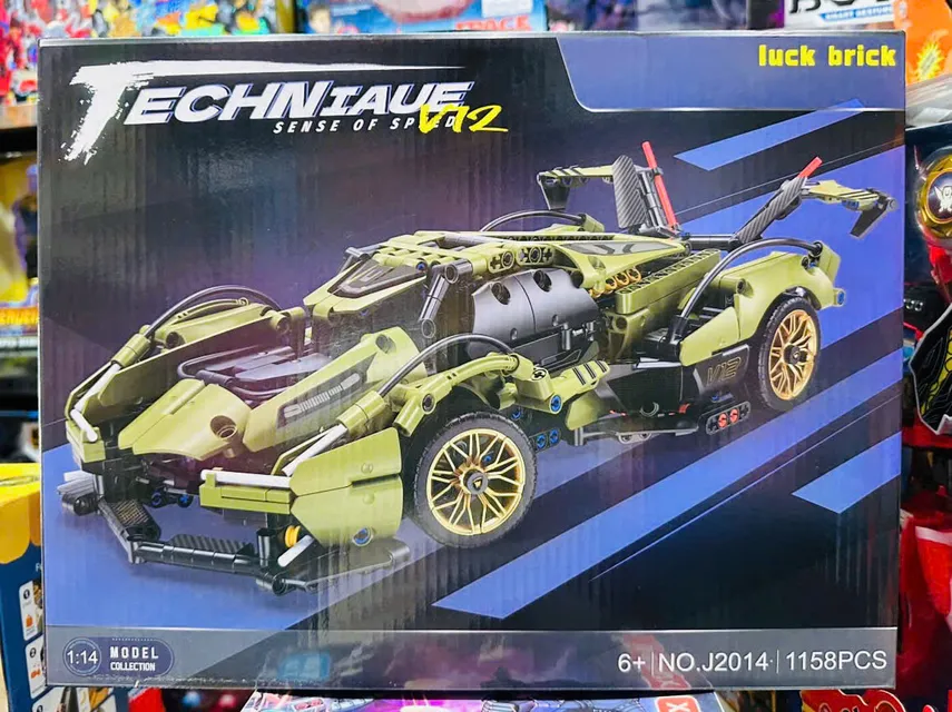 M&ocirc; h&igrave;nh xe &ocirc; t&ocirc; đua TECHNIQUE J2014